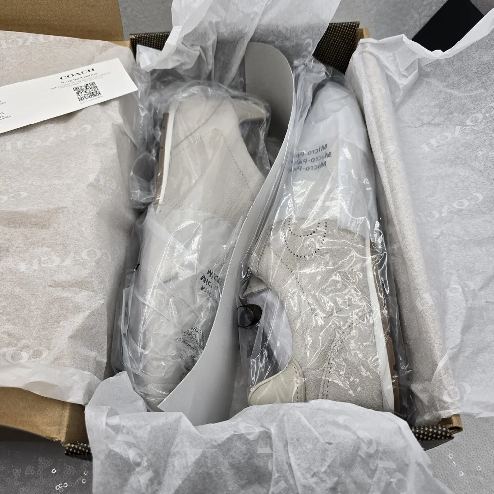 Coach Flat Suede & Leather Sneaker Sleek Silhouette Lightweight Women's 9.5 - Picture 11 of 13